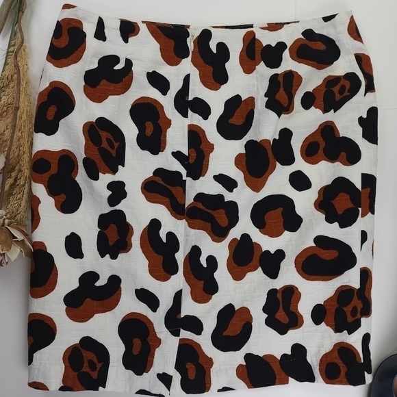 Talbots Petites White Brown Black Animal Print Skirt Sz 10p - Picture 11 of 14